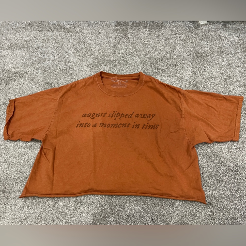 Taylor Swift | Folklore | august crop tee